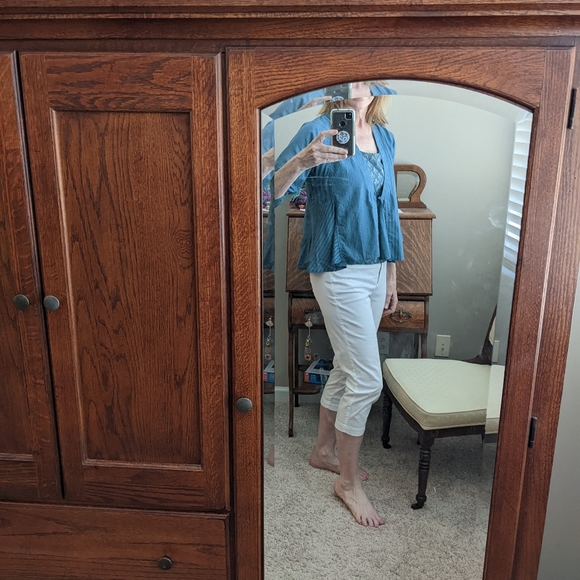 Soft Surroundings Commelina 2 piece top & Jacket AND Lee cropped pants - Picture 10 of 13